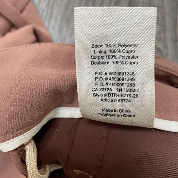 Aritzia Wilfred Shorts - Picture 5 of 5